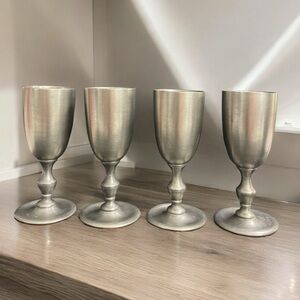 VTG ITALY PEWTER METALARS STEM
GOBLETS SET OF 4
MEDIEVAL GOTHIC
DINNERWARE